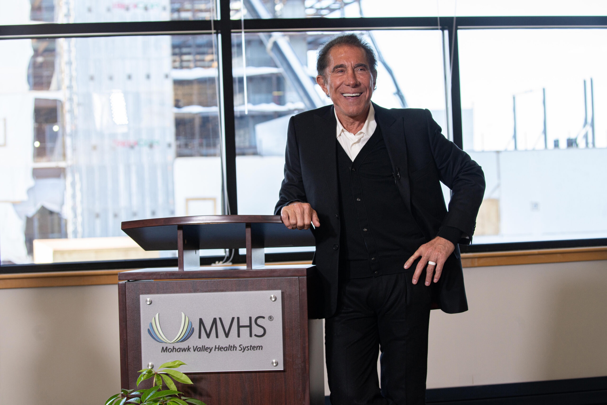 Billionaire Casino Magnate Steve Wynn and Wife Give $50 Million to Upstate N.Y. Hospital