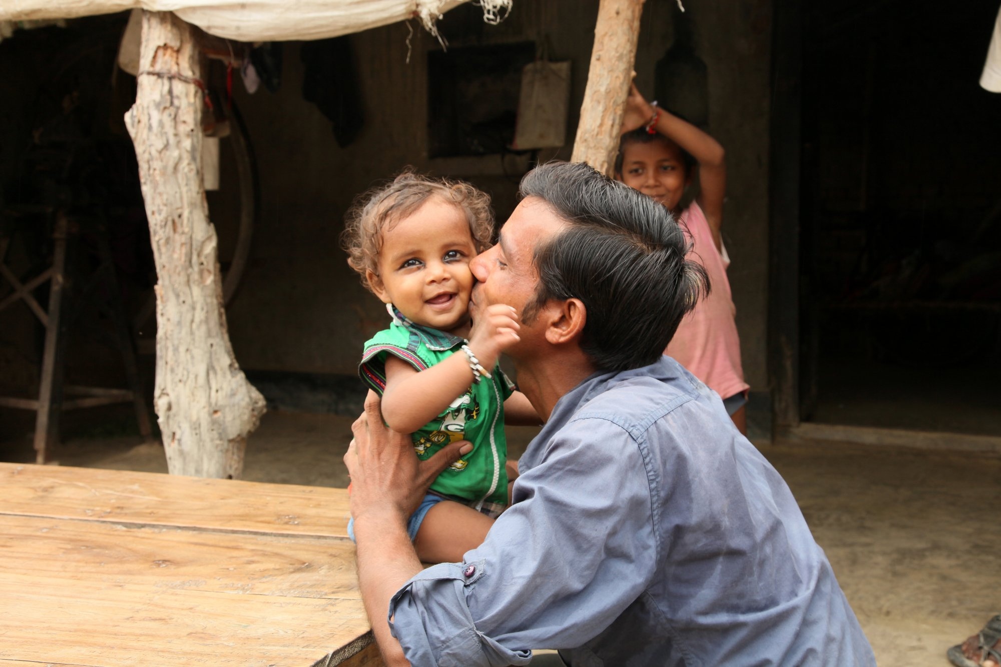 CARE Teaches Dads in Poor Indian Villages to Guard Moms’ Health