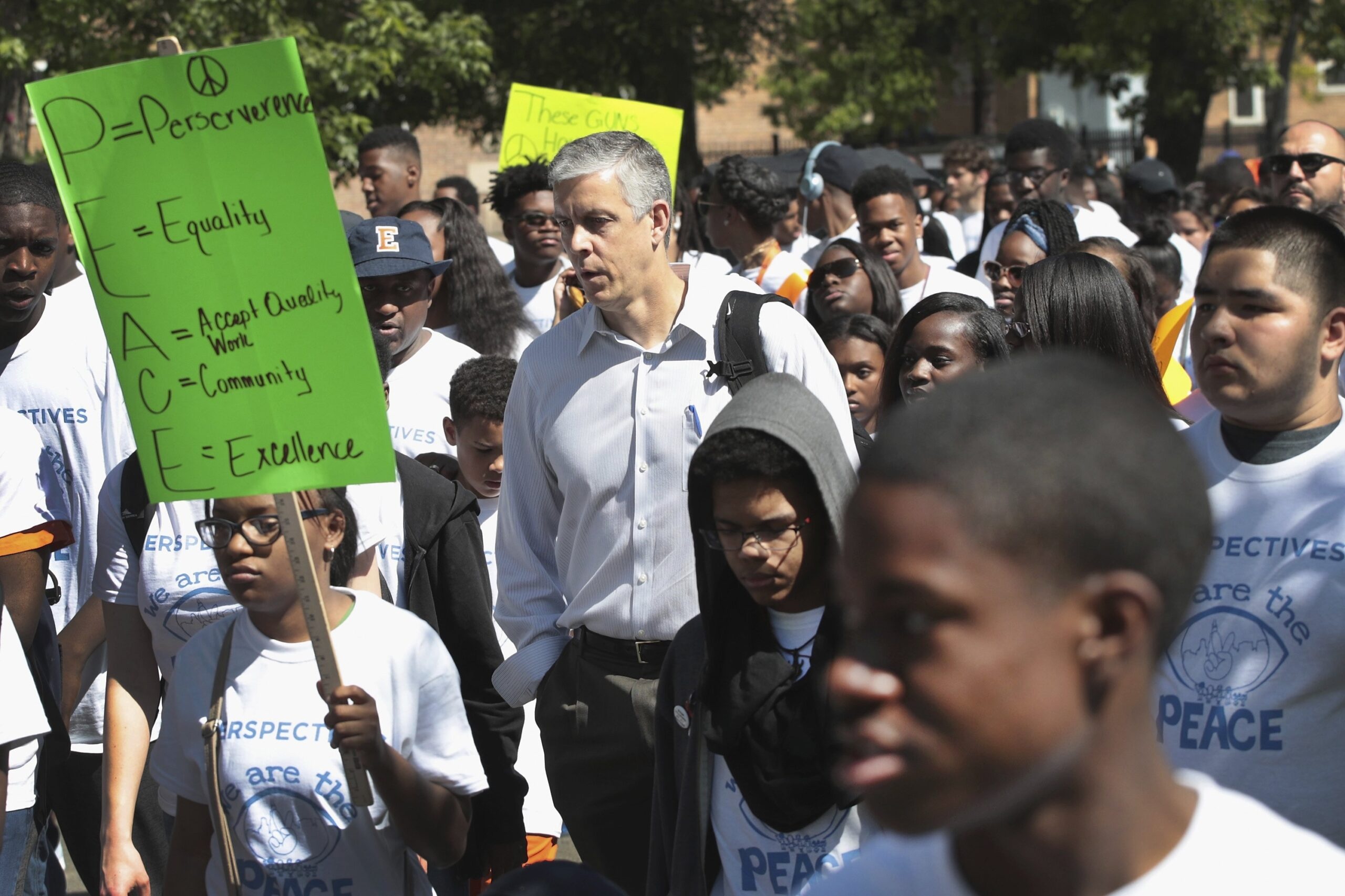 How Arne Duncan’s Nonprofit Seeks to End Gun Violence in Chicago (Podcast)