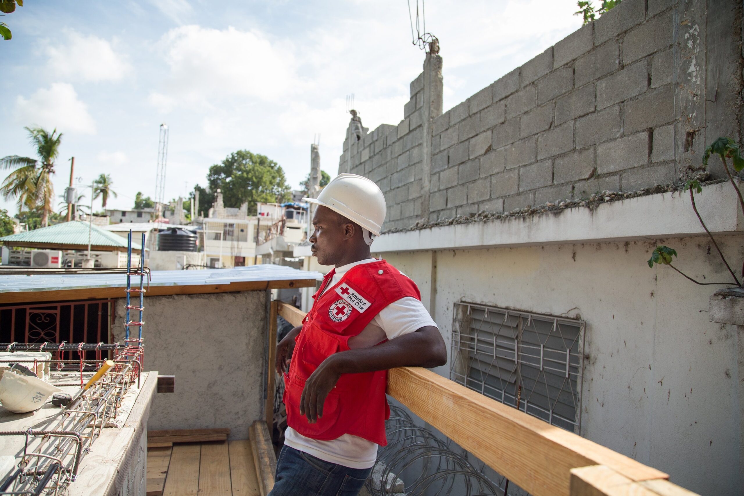 Some Nonprofits Misuse Contracts to Hide Activities, Say Experts