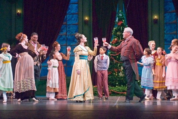 Recovering From Year-End Setbacks, an Arts Group Puts Supporters on Stage