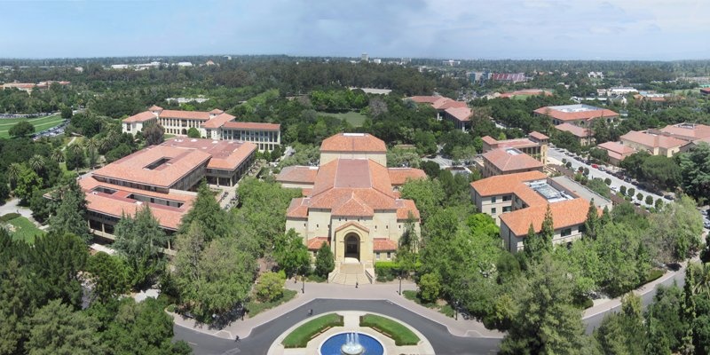 Gifts to Colleges Rose Nearly 10% Last Year