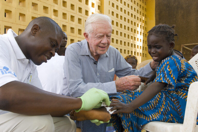 11-carter-in-ghana-assessing-guinea-worm-2007.jpg