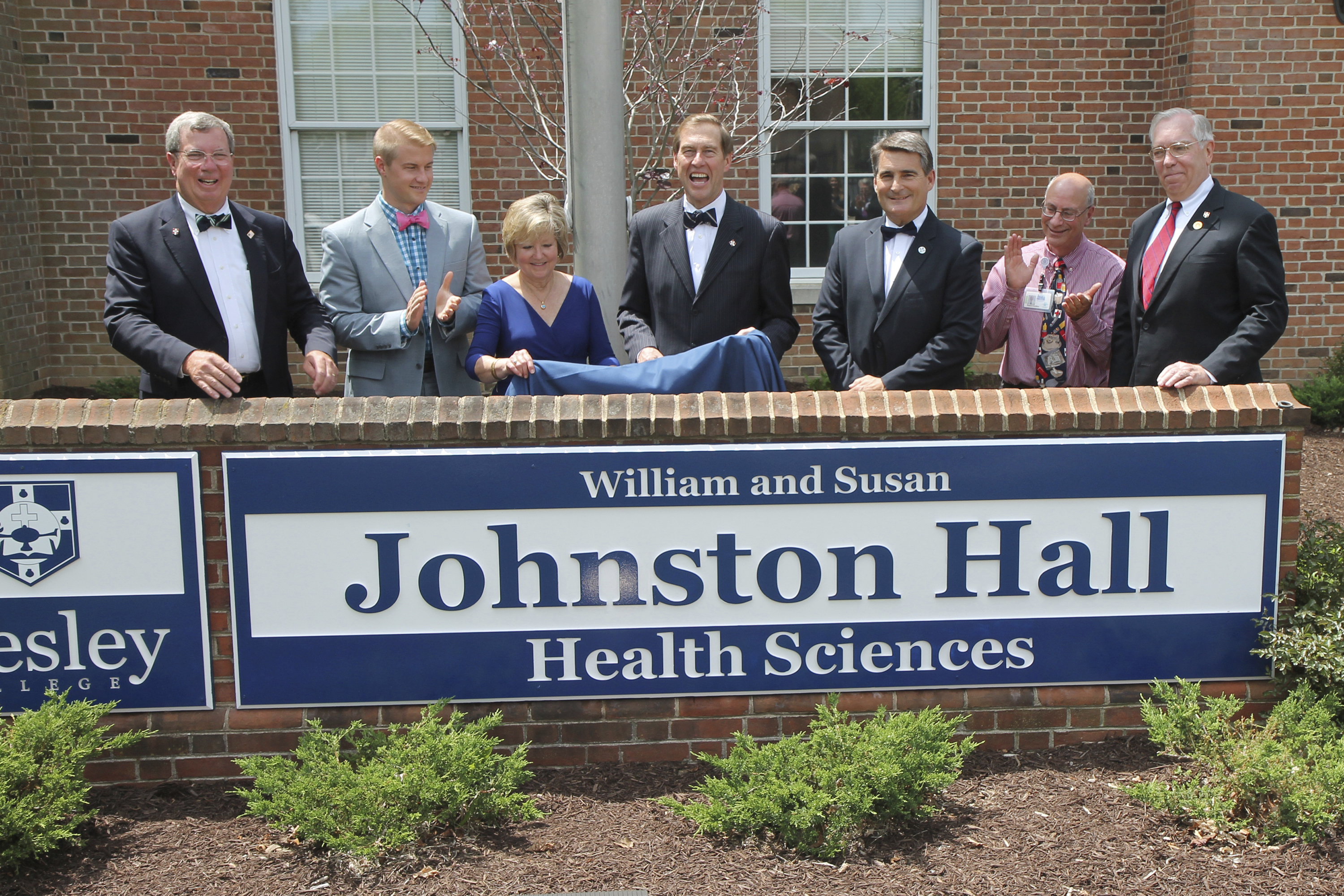 Fundraisers at Wesley College invited gifts to rename the health-sciences building William and Susan Johnston Hall in honor of the former president and his wife.