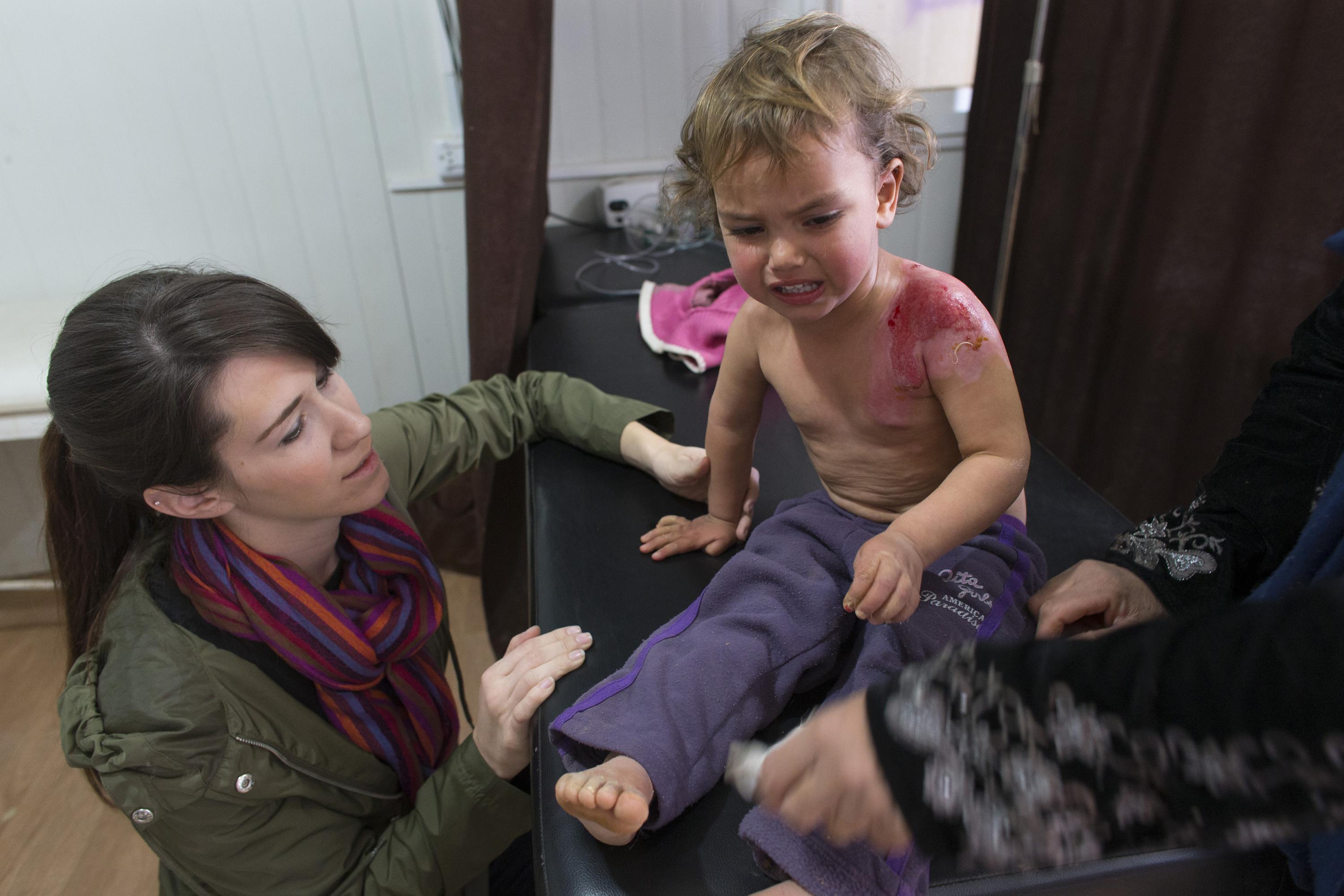 Mark Johnson’s reporting for the Milwaukee Journal-Sentinel on the Syrian crisis, including a story about nurse Jennifer Nitschke-Thomas and others on her medical team, was possible because of the Pulitzer Center on Crisis Reporting.