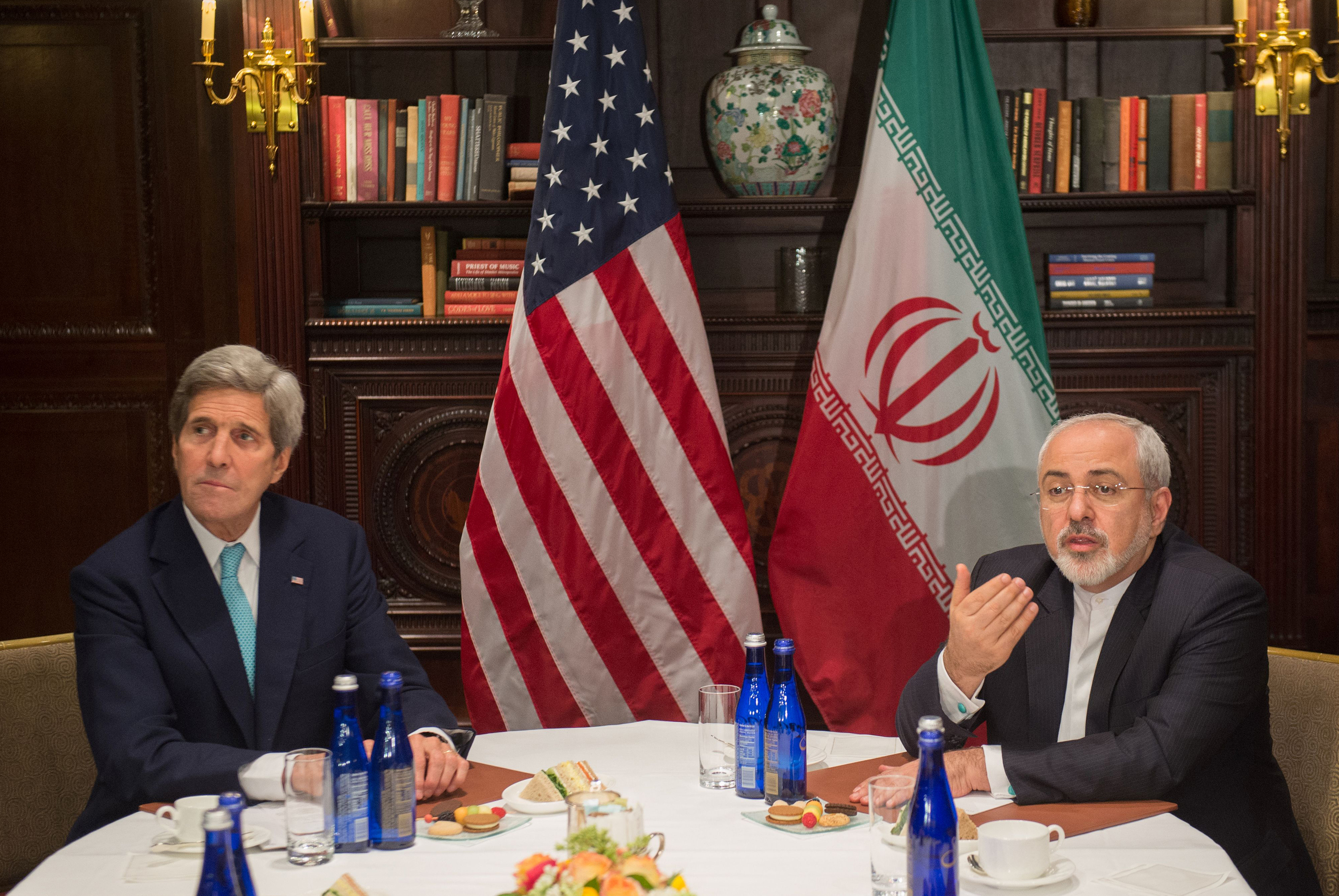 US Secretary of State John Kerry meets with Iran’s Foreign Minister Mohammad Javad Zarif. 