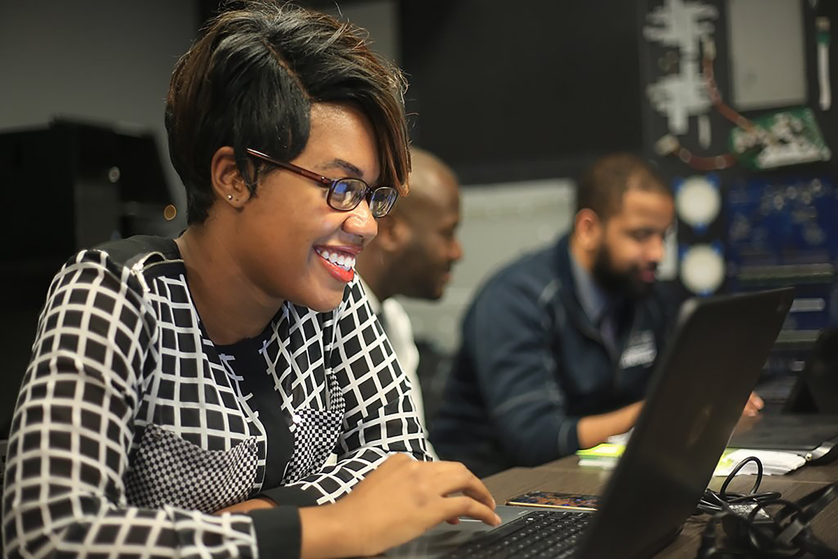 Nonprofit Helps Underpriviledged Students Train for Technology Jobs (Podcast) 1