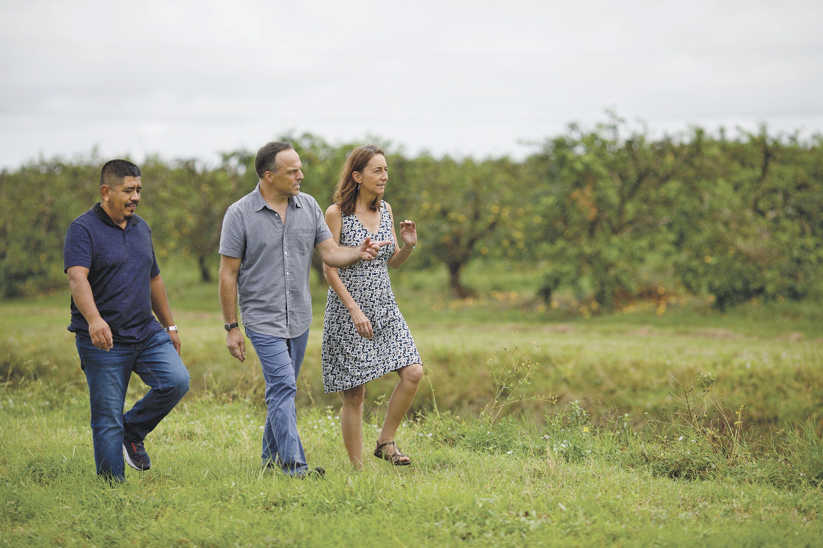 Lucas Benitez, Greg Asbed, and Laura Germino co-founded the Coalition of Immokalee Workers in the 1990s. Early efforts sputtered, but
the team found that boycotts helped bring
corporate food buyers into negotiations.