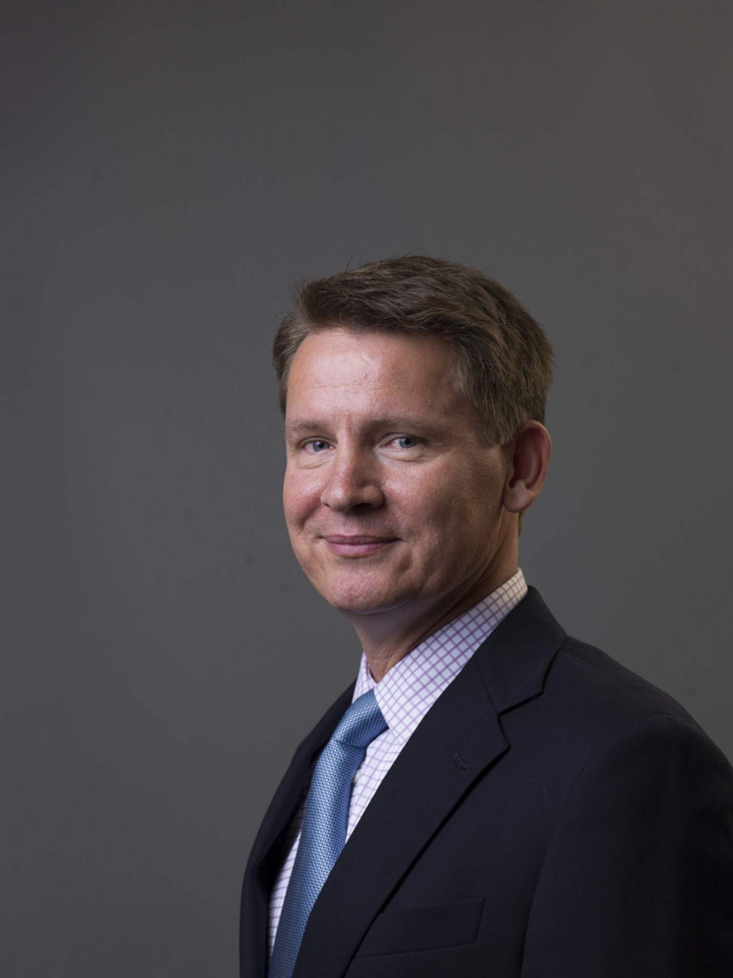 Veteran nonprofit executive Mike Geiger will step in to lead the Association of Fundraising Professionals as the organization recovers from recent downsizing and faces a fight over tax policy in Washington.
