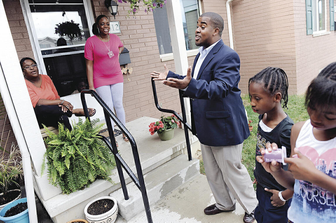 FOSTERING INDEPENDENCE: The Kresge Foundation is supporting efforts to help low-income city dwellers succeed,
such as the Family Empowerment Program in Ypsilanti, Mich.