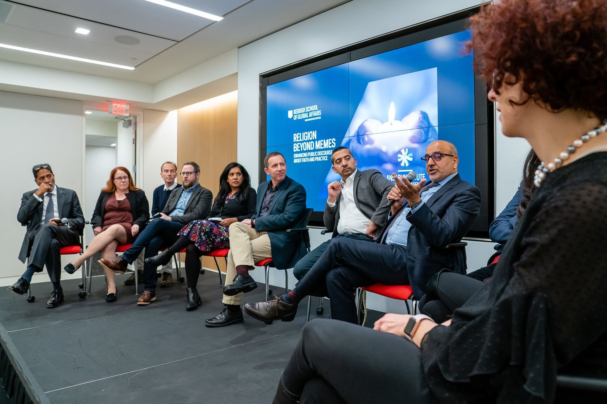 Journalists, scholars, and other experts gathered at a conference that explored the complexities of religion at a time when social media shapes how people understand and practice their faiths. The meeting was co-sponsored by the Ansari Institute.