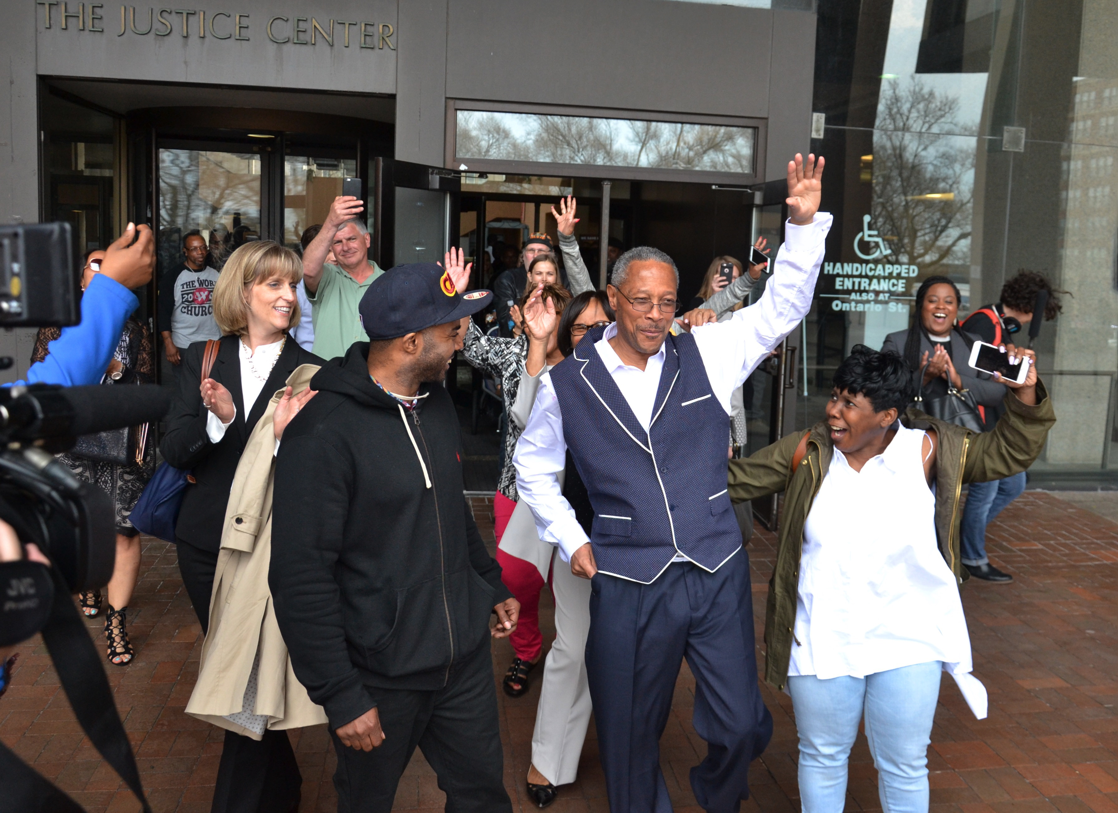 Evin King walks out of the Cuyahoga County Justice Center in downtown Cleveland 