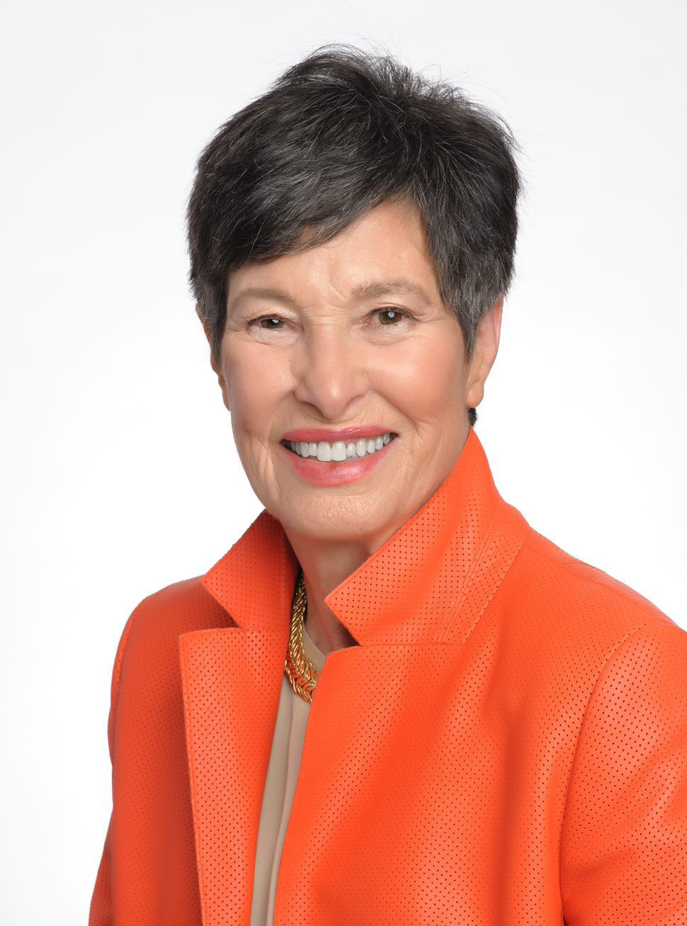 Lyda Hill will receive the Carnegie Medal of Philanthropy in 2022 for the work of Lyda Hill Philanthropies, mostly in science and nature preservation research, as well as encouraging girls to pursue careers in those disciplines.