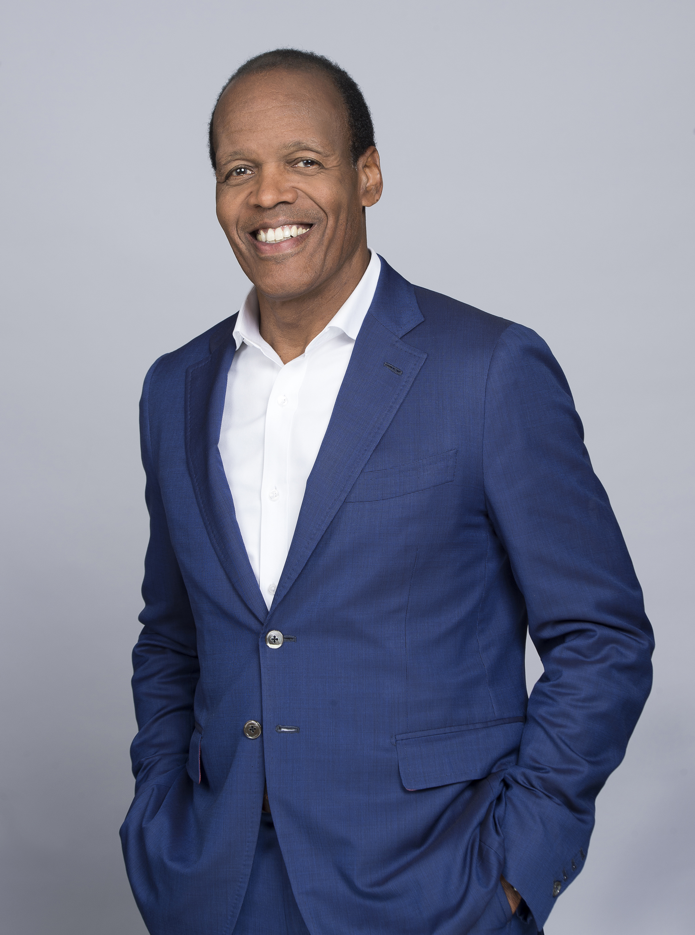 portrait of Lee Pelton