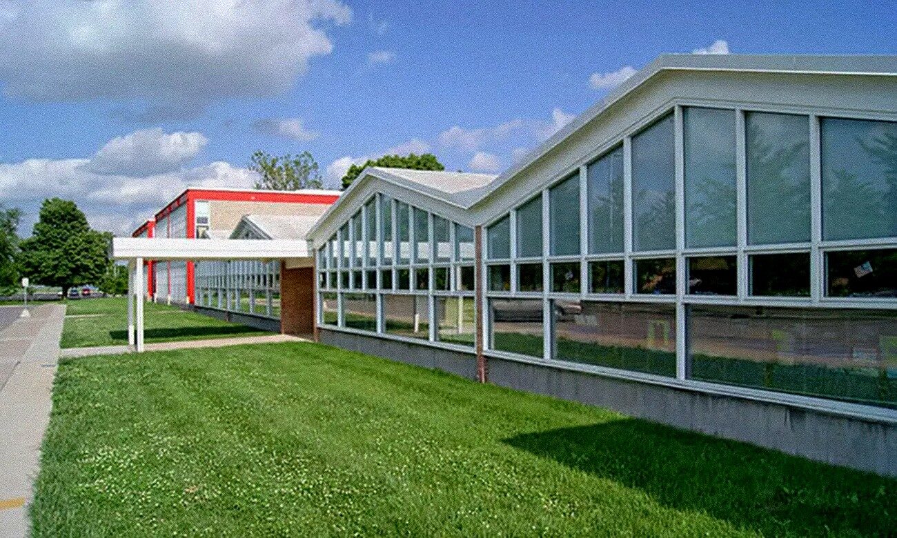 The Lillian Schmitt Elementary School launched what would become the Cummins Foundation Architecture Program. The school was designed by Harry Weese and completed in 1957, with a 1991 addition designed by Andrea Leers and Jane Weinzapfel.