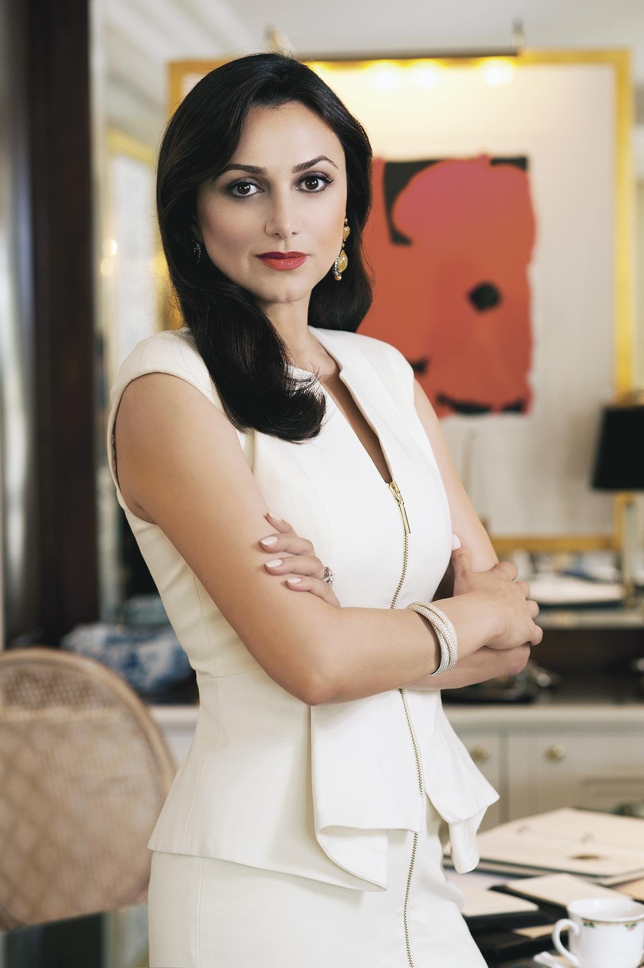 Donor Dedicates Wealth and Time to Immigrants From Her Homeland