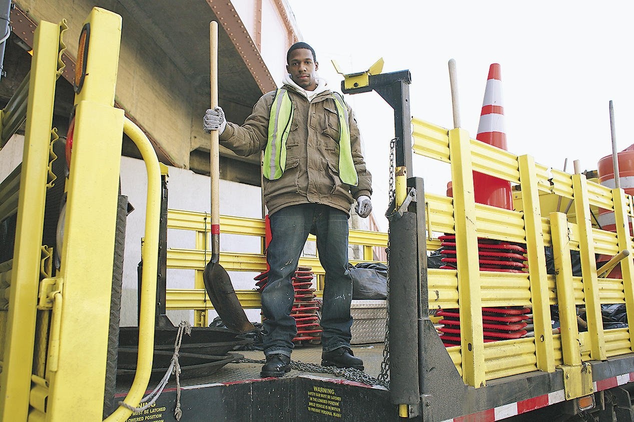 Bill to Promote Social-Impact Bonds Has Support in High Places