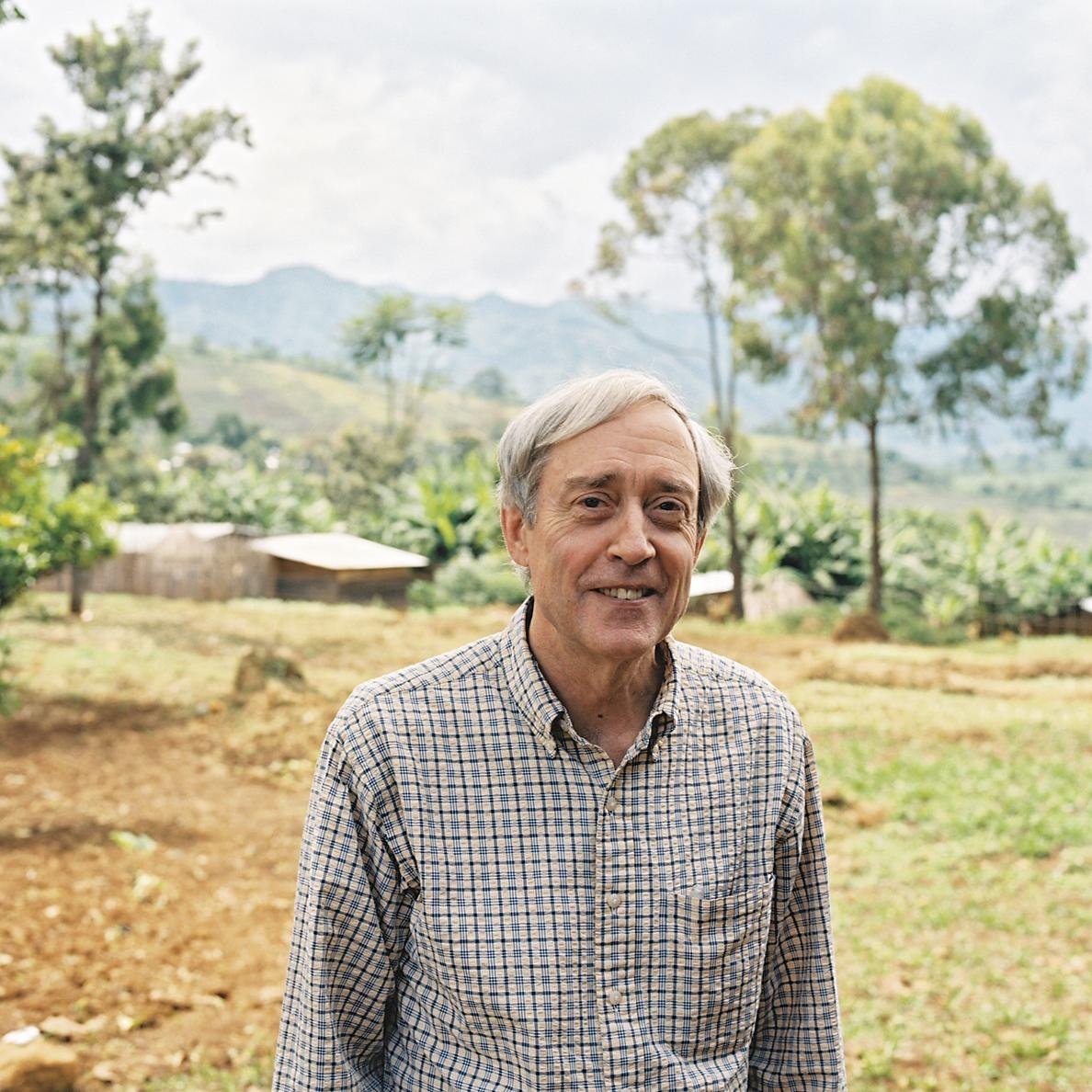 Veteran Leader of 3 Big Nonprofits Says Charities Should Find Their Own Identity, Not Copy Others