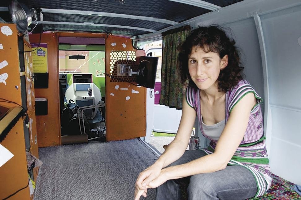 Mobile Media Studio Creates Moving Images