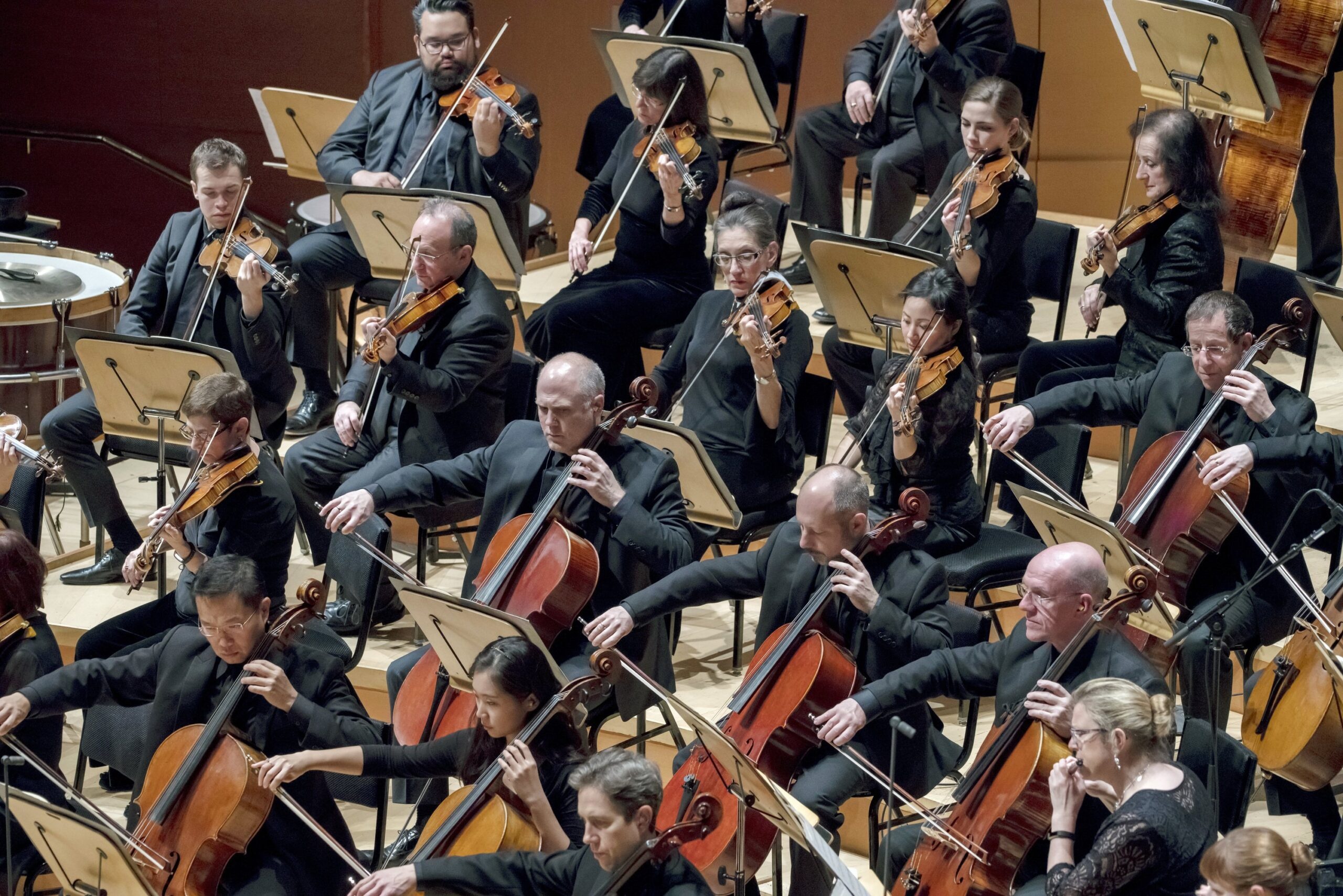 At 100, the LA Philharmonic Is Finding New Ways to Reach Music Lovers (Podcast)