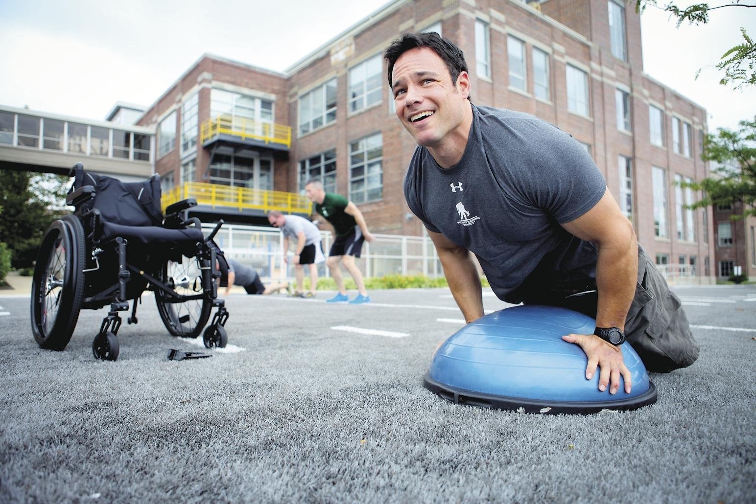 Old-Fashioned Fundraising Helps a Charity Aid Wounded Veterans