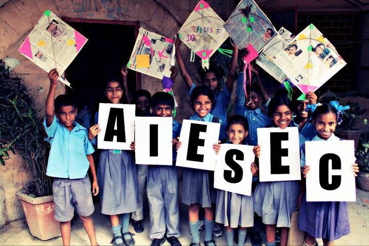 Show Your Impact Through Online Storytelling