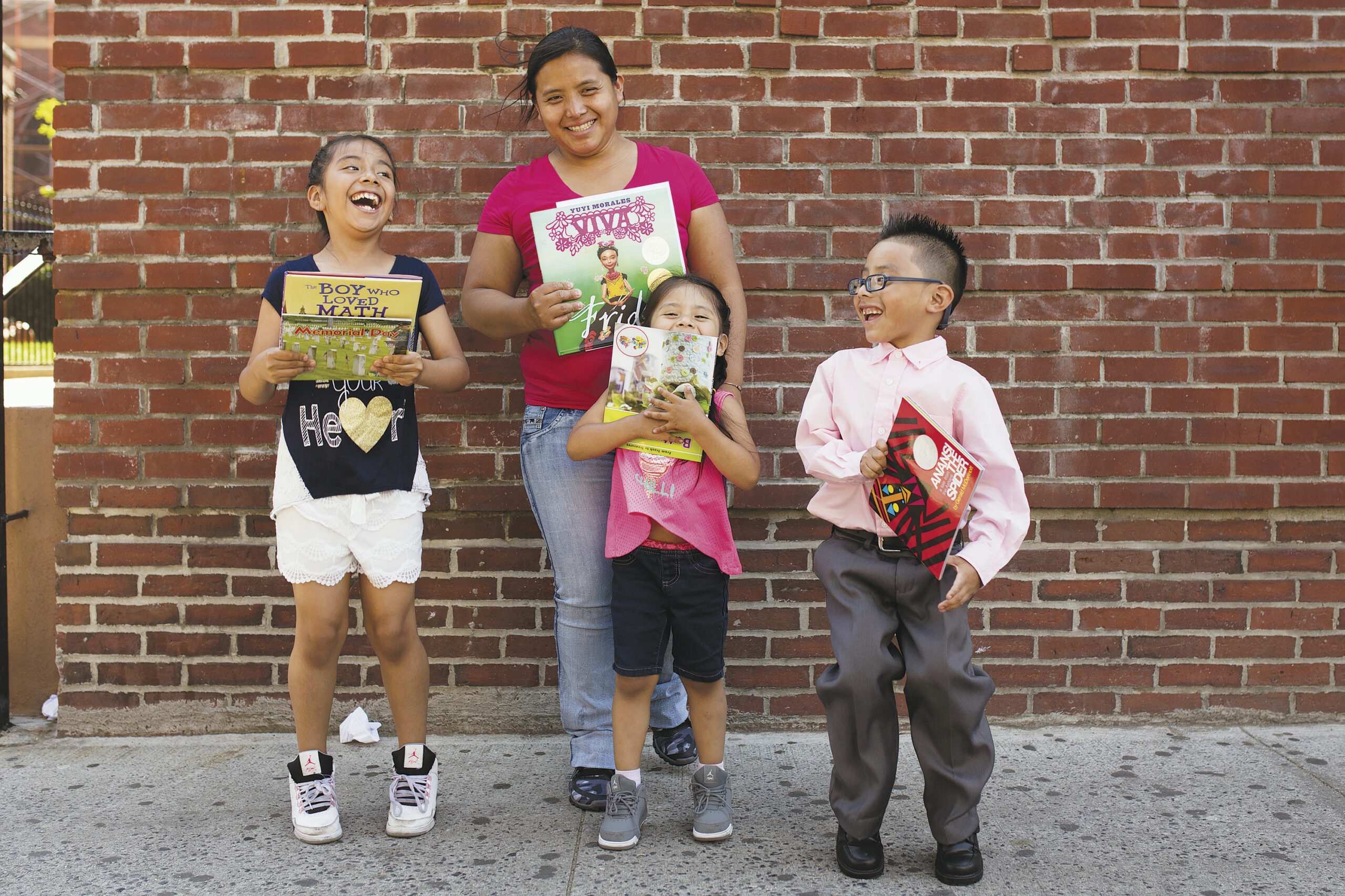 Fun With Books: Helping Parents Read to Their Kids