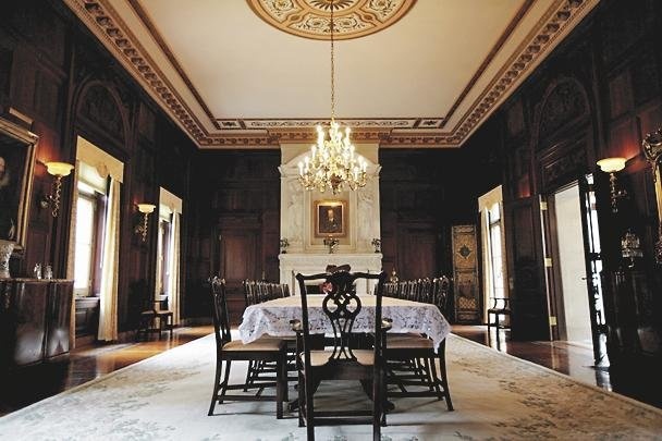 Close Relationships Held Key to Winning Some of 2009’s Biggest Gifts