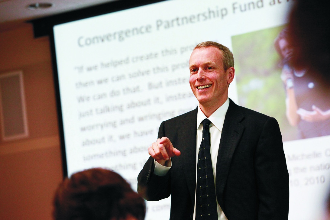 Report Cites Grant-Making Officers Who Forge Strong Relationships With Grantees