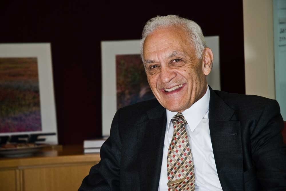 MIT Gets a Stake in Bose Stereo Maker and Draws Many Questions About Gift