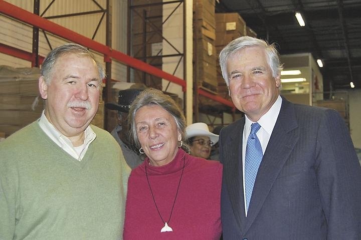 D.C. Food Bank Gets $5-Million From Financier and His Wife