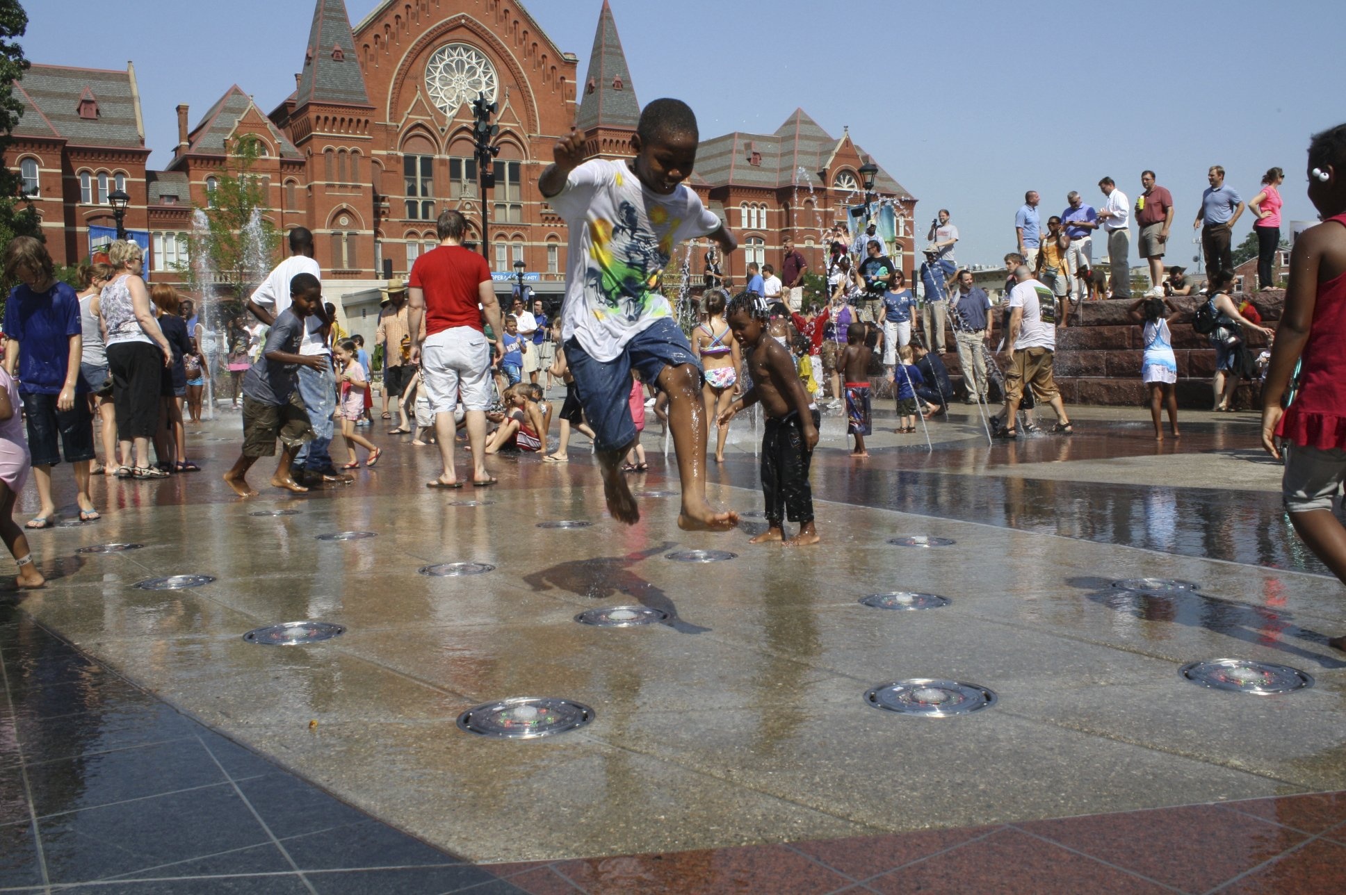 Supporting More Building Projects Could Help Foundations Achieve Impact