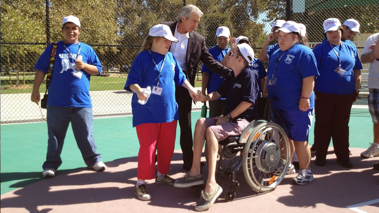 Just-Launched Website Lets Ordinary People Give Away Corporations’ Money