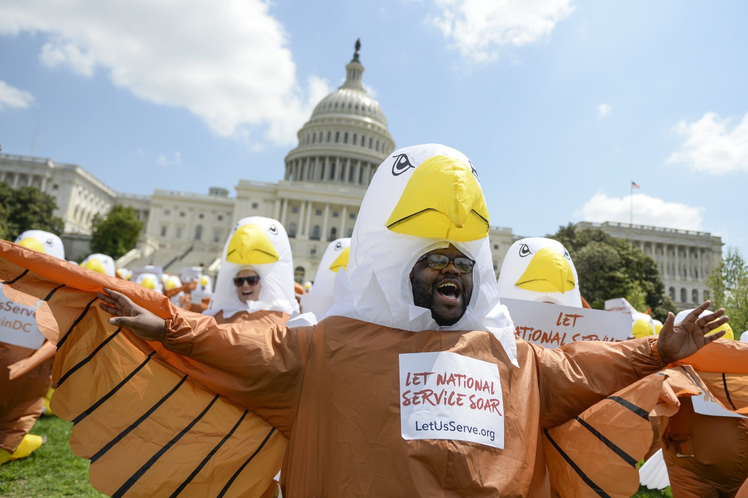 Presidential Contenders Should Focus on National Service