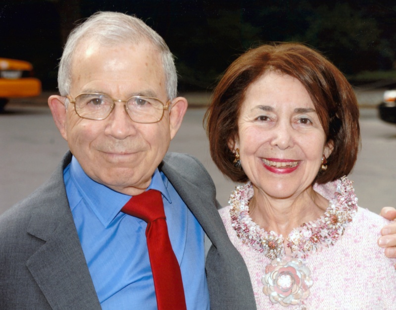 Publishing Billionaire Donald Newhouse Gives $20 Million to Combat Dementia