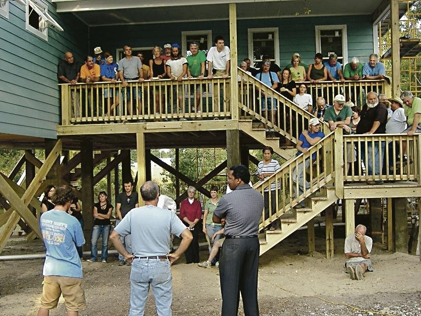 A Charity Leader Emphasizes Self-Reliance to Gulf Coast Storm Victims