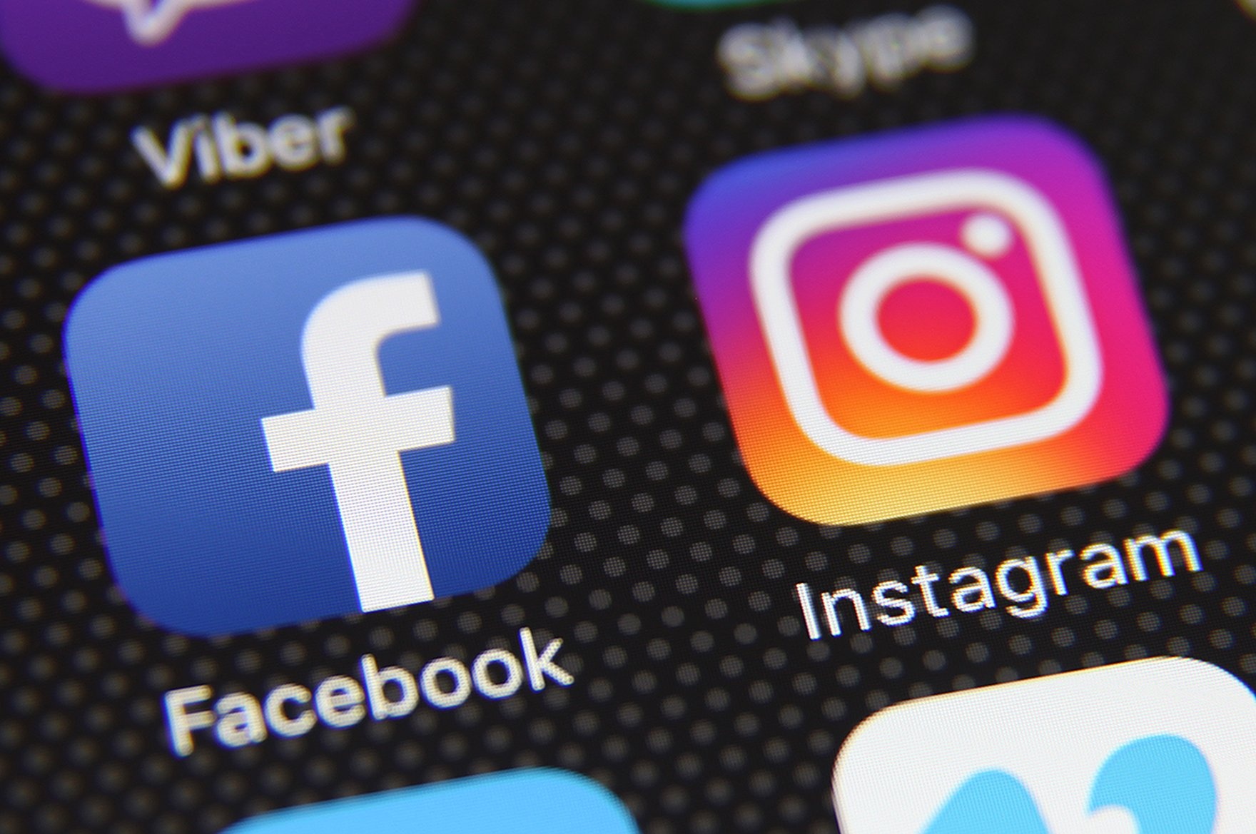 Facebook Plans New Instagram Fundraising Tool