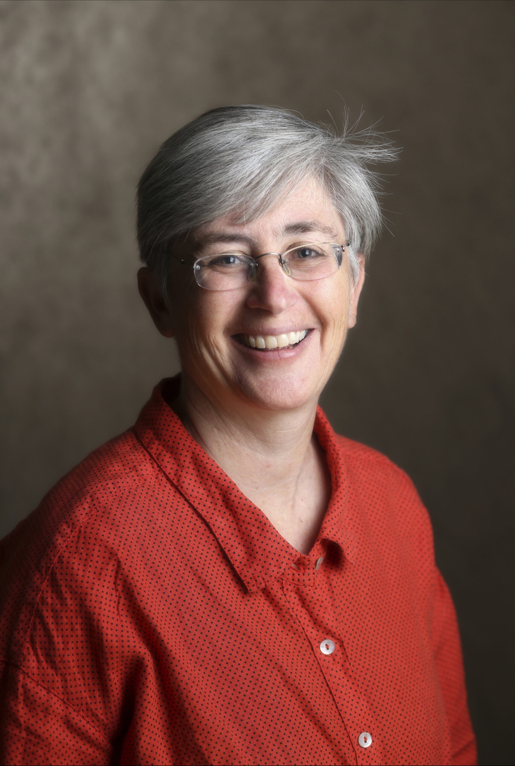 Philanthropy Isn’t Defined by Money: Stanford Scholar Writes About the Generosity of the Working Class