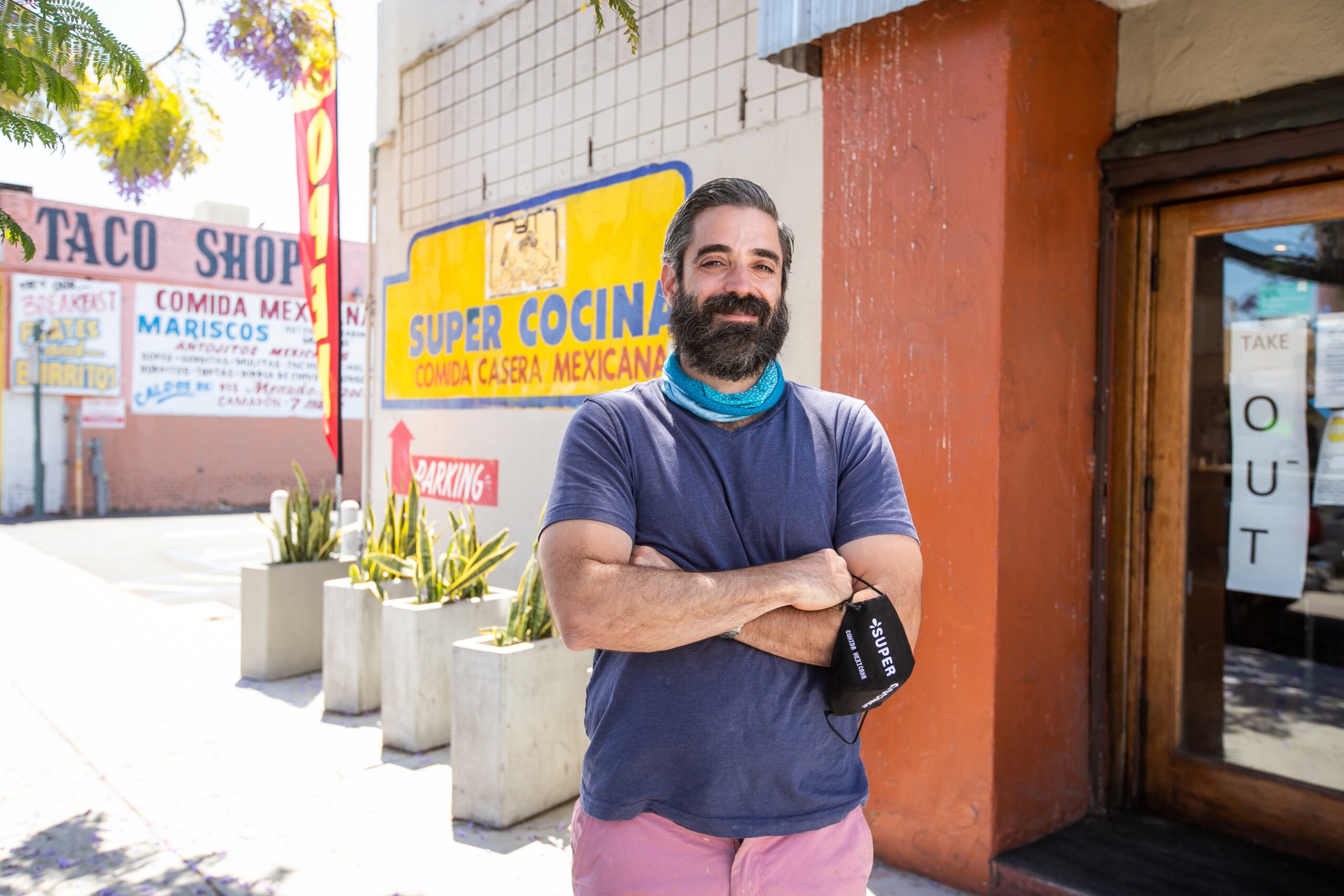 Public-Philanthropic Effort Aims to Feed the Hungry, Put Restaurant Staff Back to Work