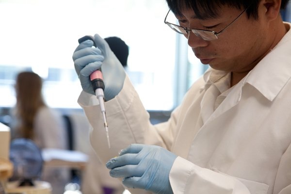 Scientific Leaps Require Donors to Give Bigger