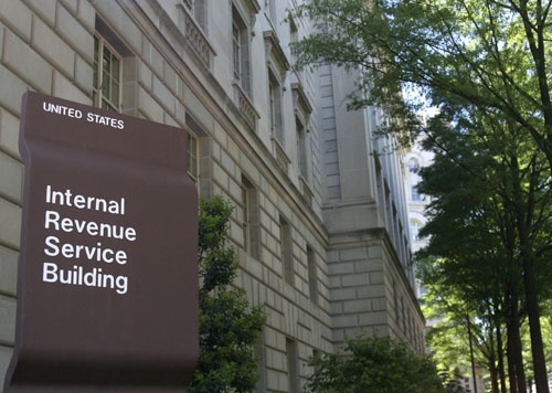 IRS Finds Possible Problems With How Colleges Set Salaries and Report Business Income