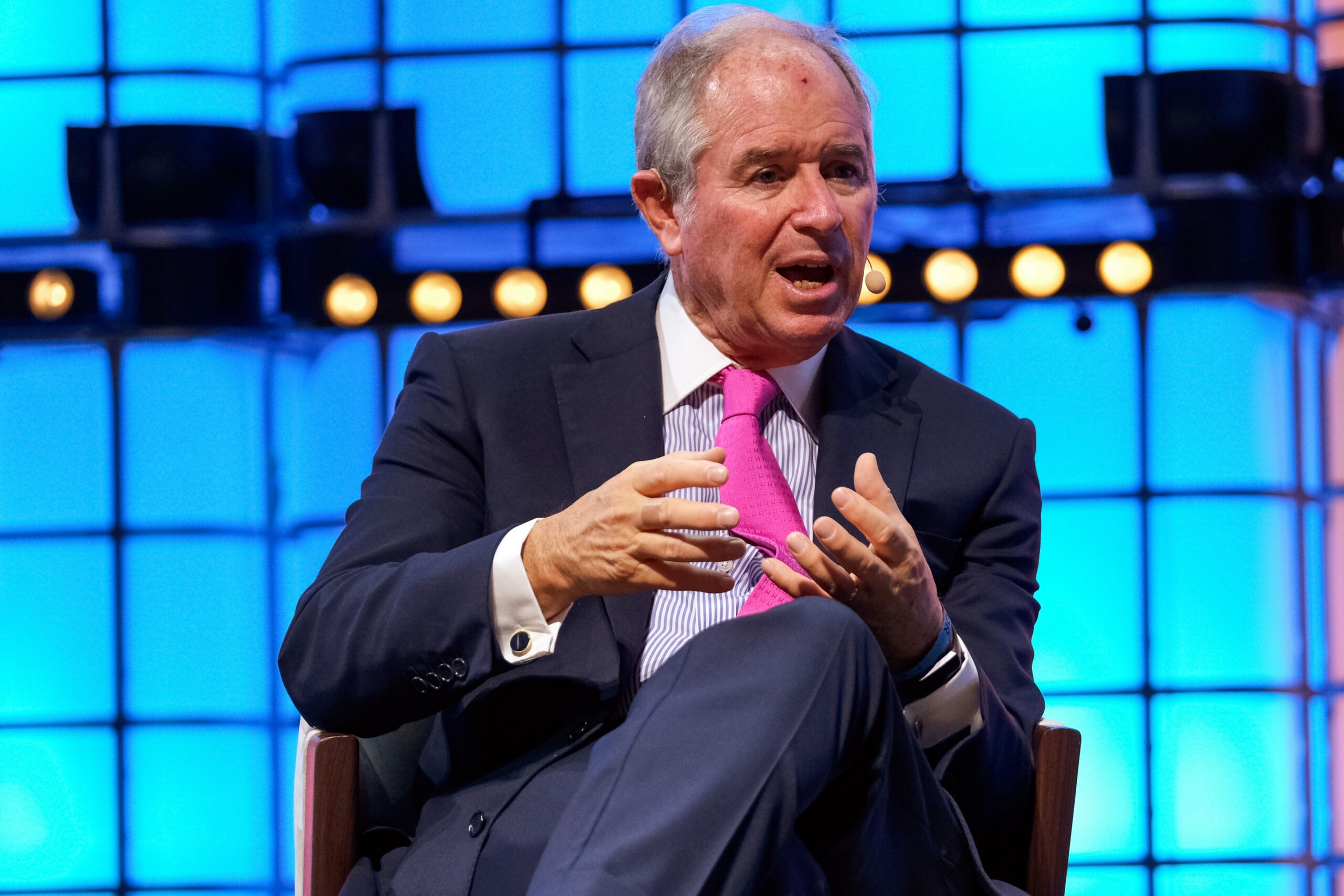 Giving Pledge Adds Stephen Schwarzman, William Gross, and 11 Other Billionaires