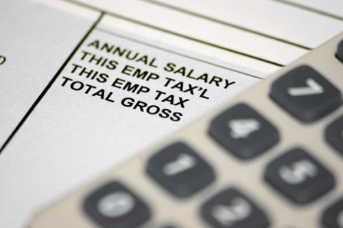 Gender Gap in Nonprofit Salaries Persists, Study Finds