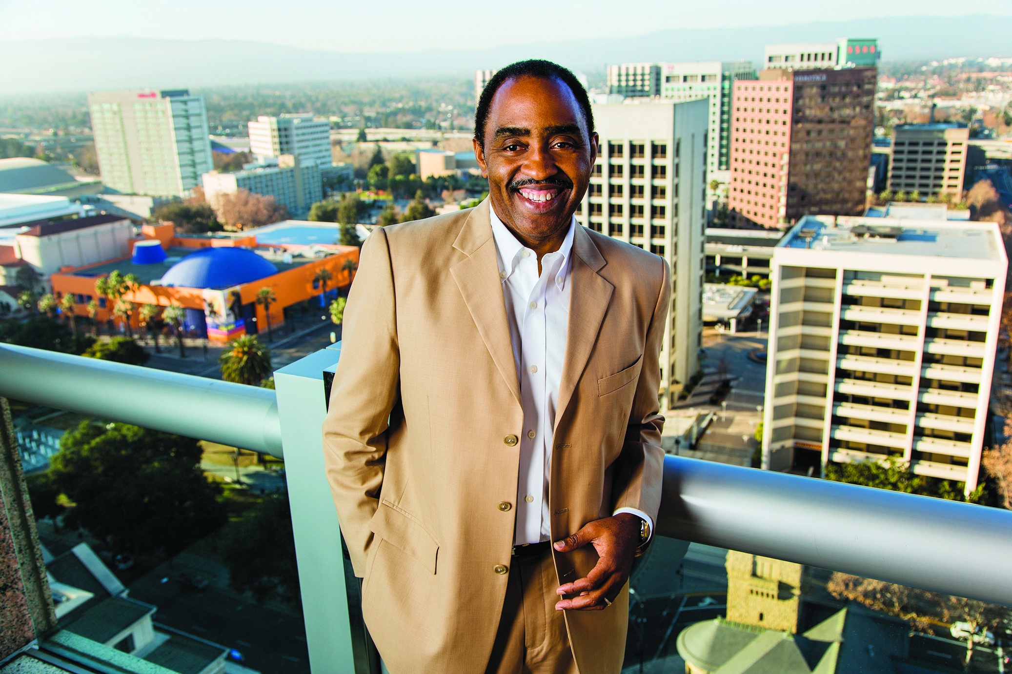 Foundation Chiefs Spar on Question of Giving in Perpetuity