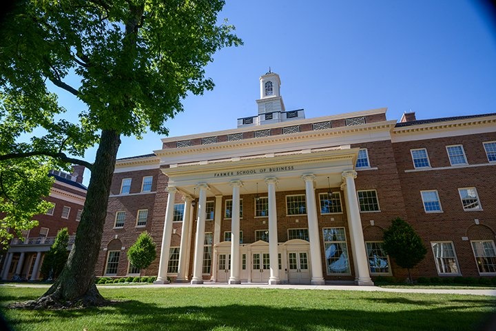 Gifts Roundup: Miami U. Alumni Donate $40 Million for Business School