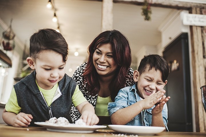 How Nonprofits Serving Latinos Can Build Strong Ties