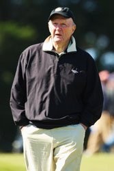 The Giving Pledge’s Message: Philanthropy Is Not a Solo Act