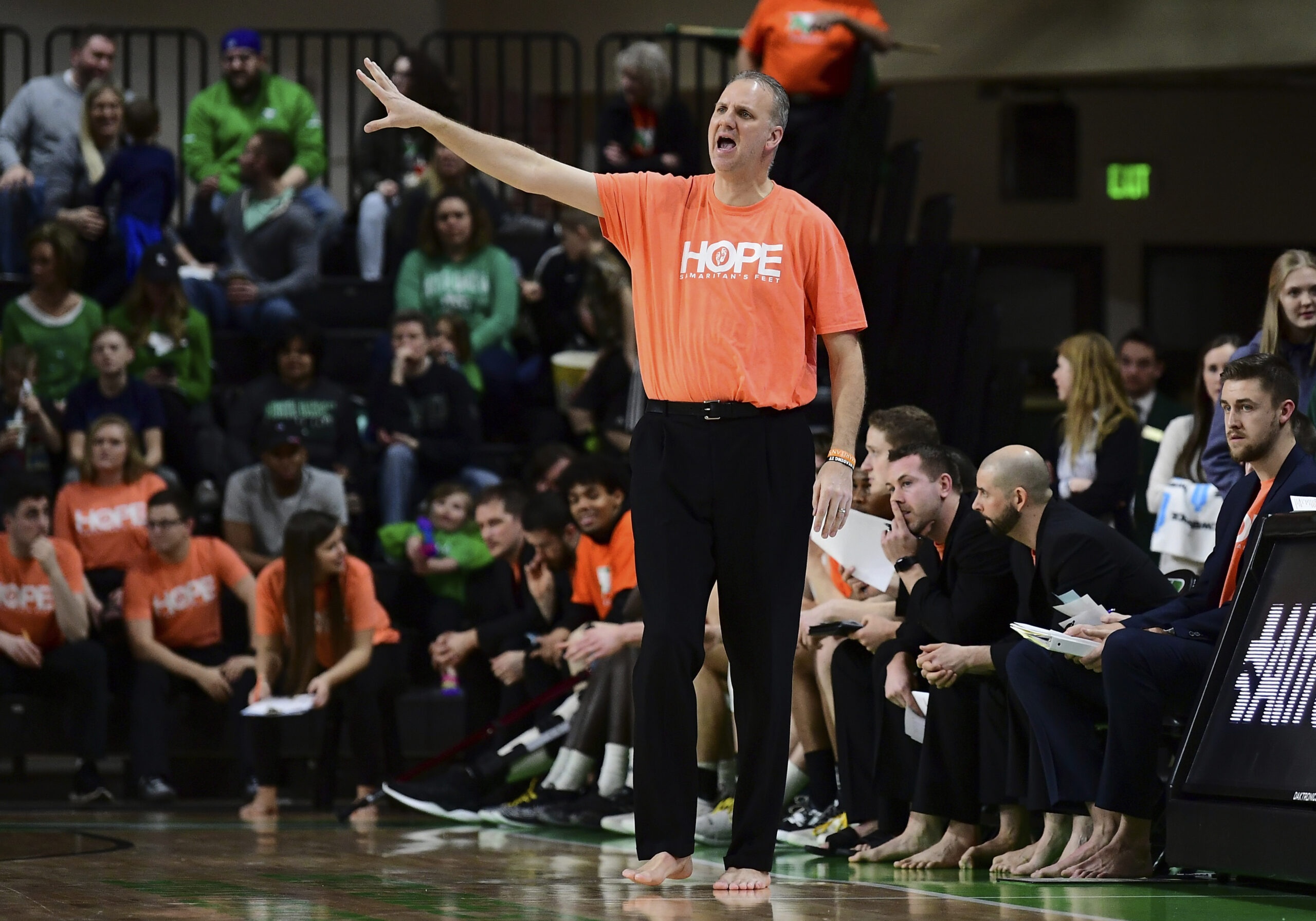 Why Colleges Should Try ‘Fantasy Fundraising’ — Charitable Giving During Sporting Events