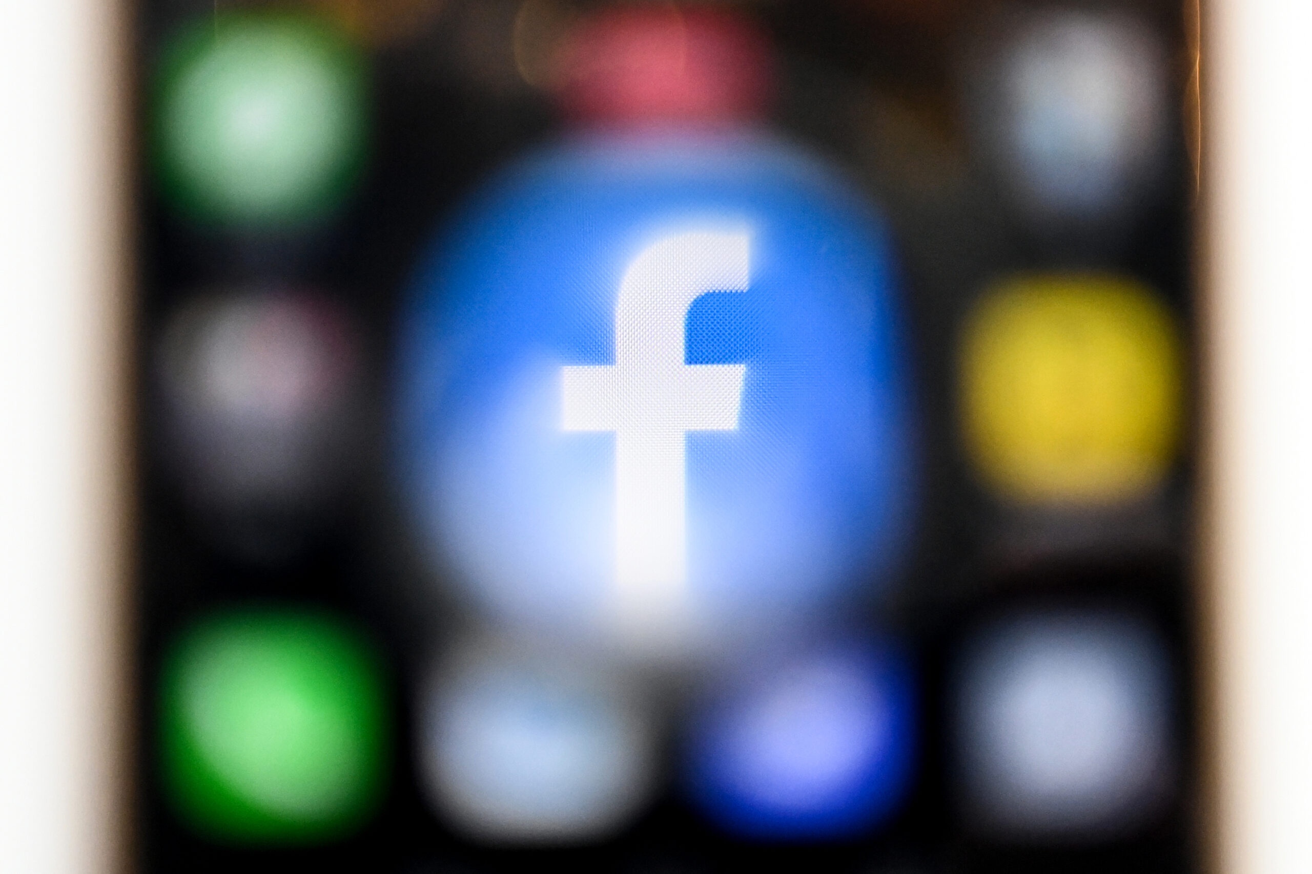 What to Do About Facebook? Nonprofits Weigh Benefits Against Ethical Concerns